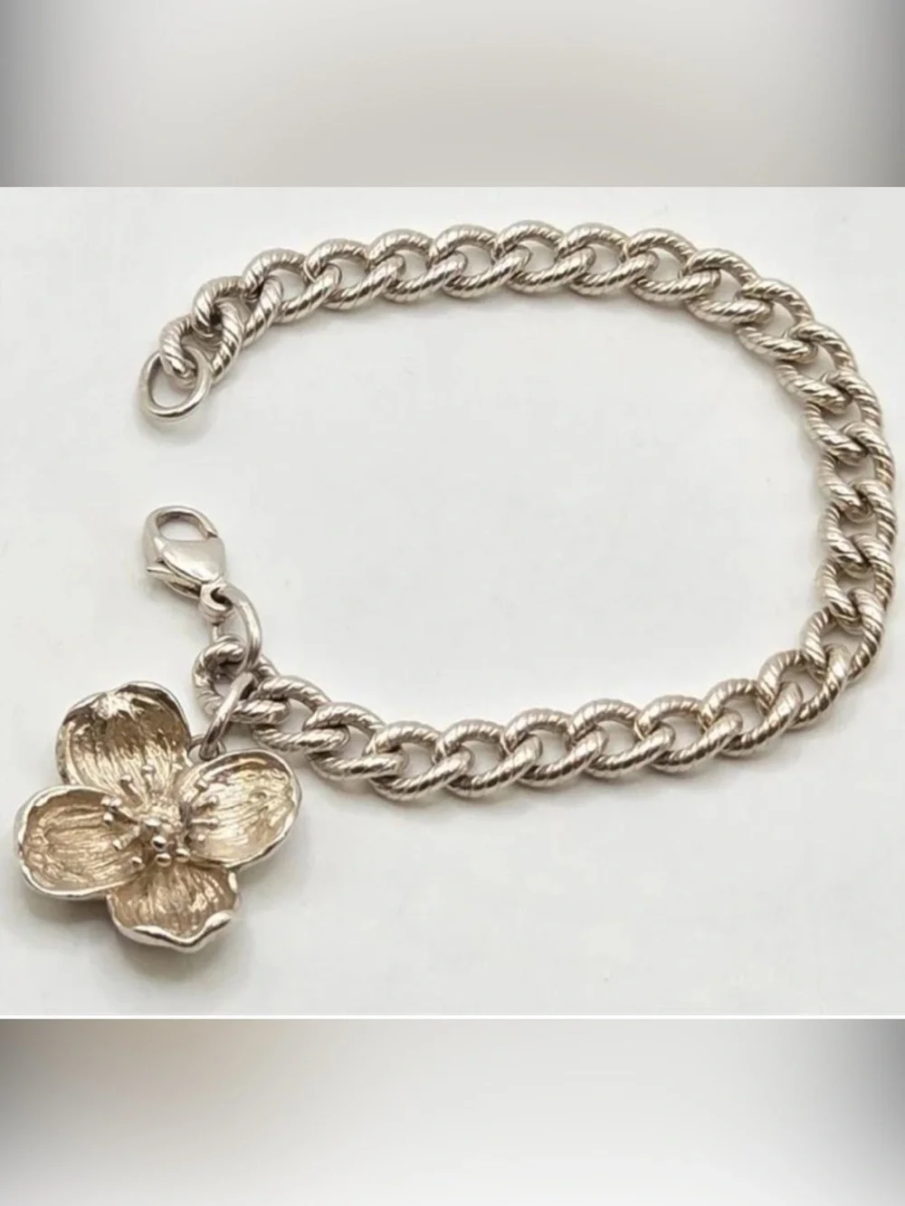 Tiffany & Co. listing description